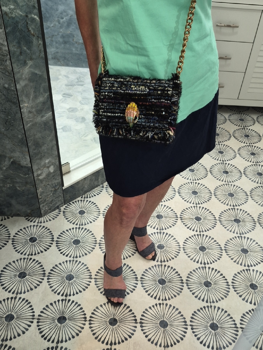 Kurt Geiger Multicolored  Navy/Blk Tweed Crossbody W/Gold Chain